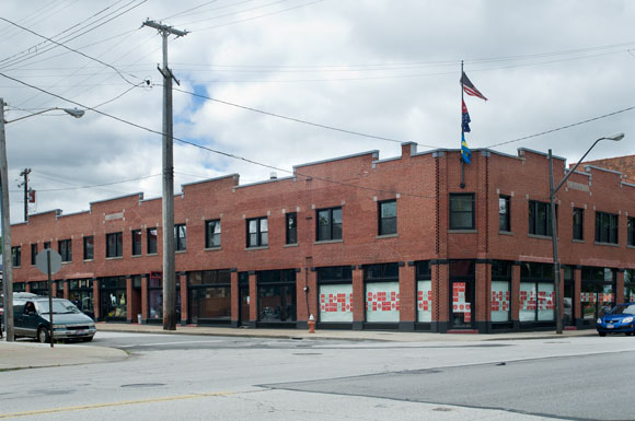 hinge_town_117