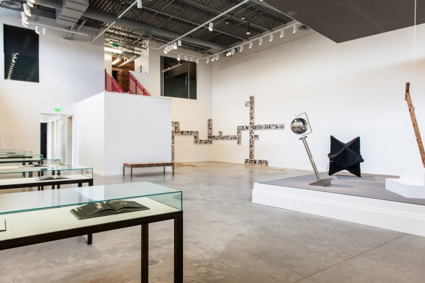The-Unicorn_Installation-View_The-Cleveland-Museum-of-Art_Transformer-Station-620x413